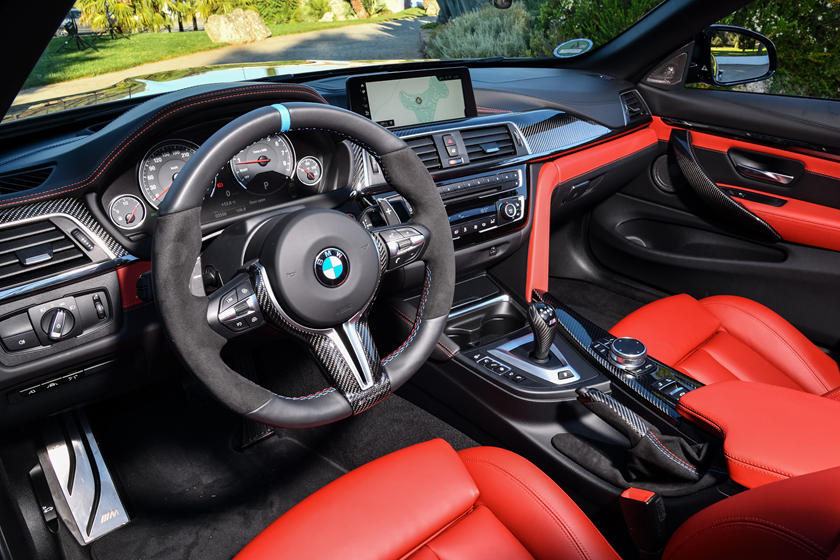 2020-bmw-m4-convertible-dashboard-carbuzz-560946.jpg