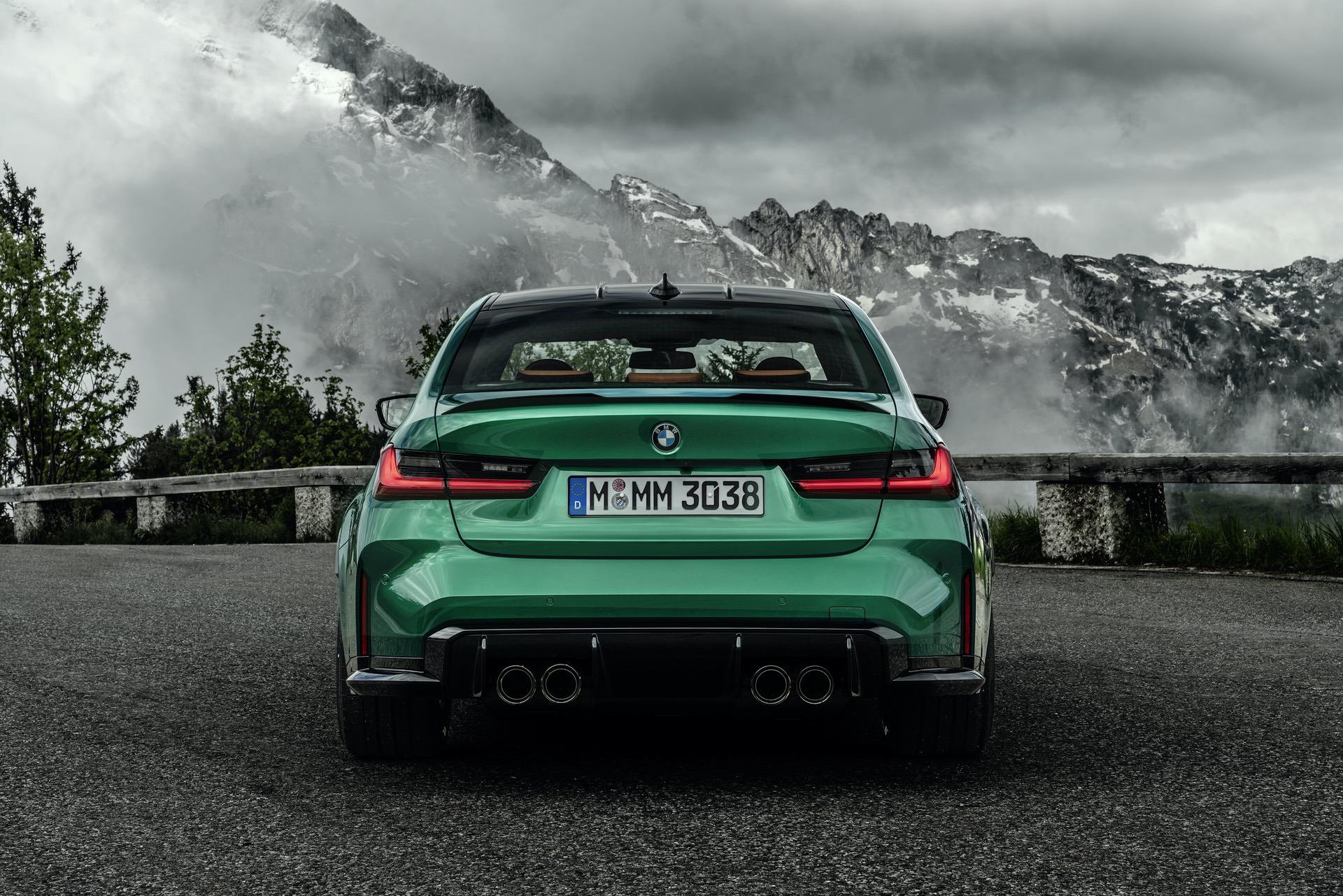 2021-bmw-m3-competition-exterior-02.jpg