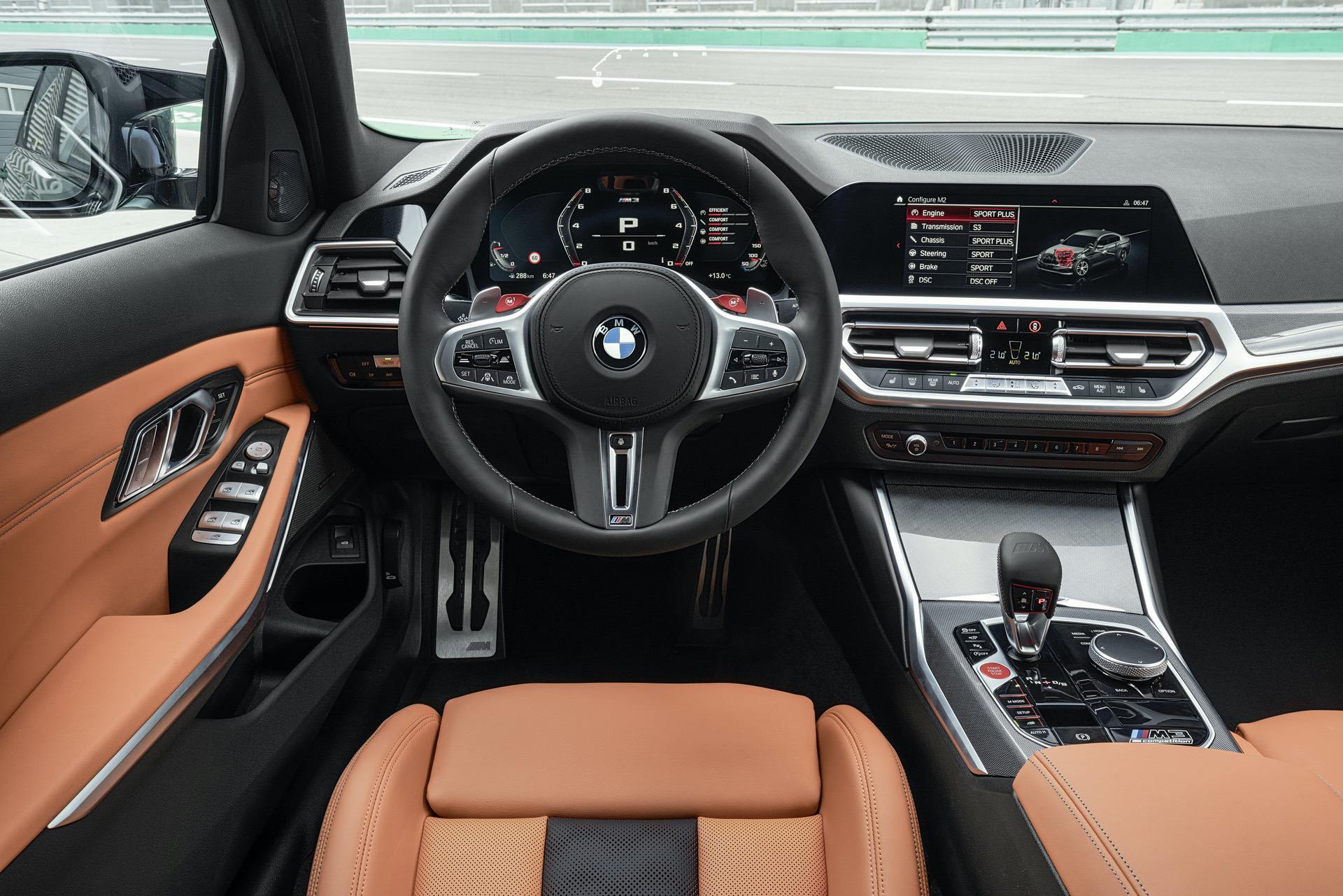 2021-bmw-m3-competition-interior-00.jpg