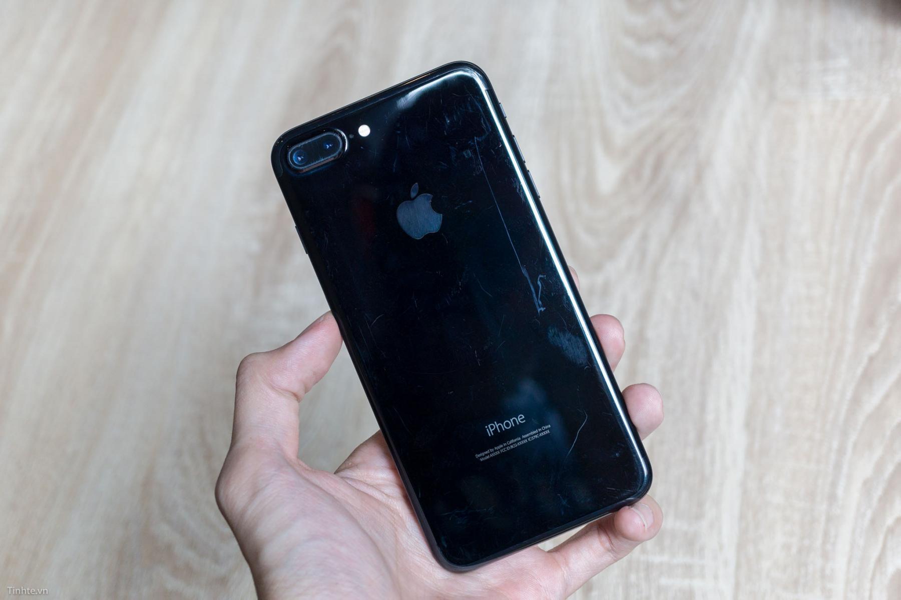 3868678_iphone-7-black-tinhte-11.jpg