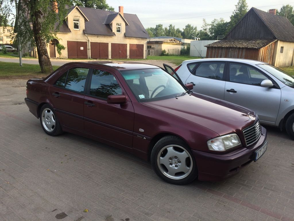 4a4b0caf-fef8-4ee2-864e-d1404bedd695.jpg