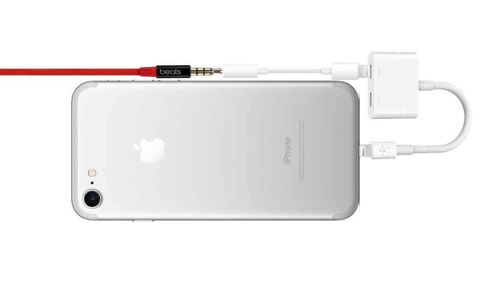 apple-beats-dongle-adapter.0.jpg