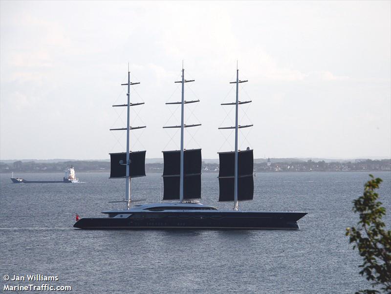 BLACK_PEARL.jpg