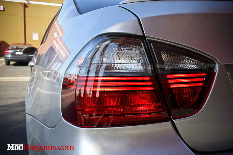 Blackline-Tail-Lights-BMW-E90-Silver (1).jpg