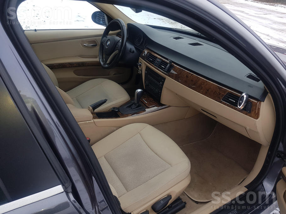 bmw-320-25168964.800.jpg