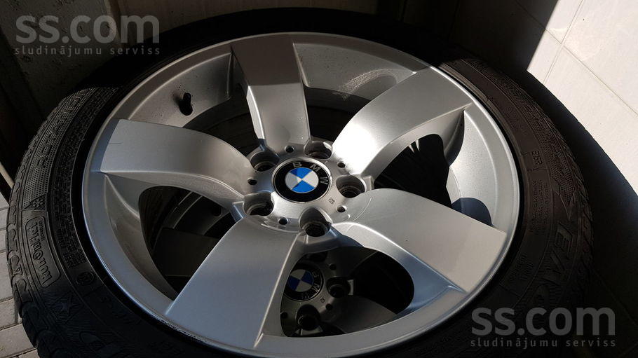 bmw-320-25168971.800.jpg