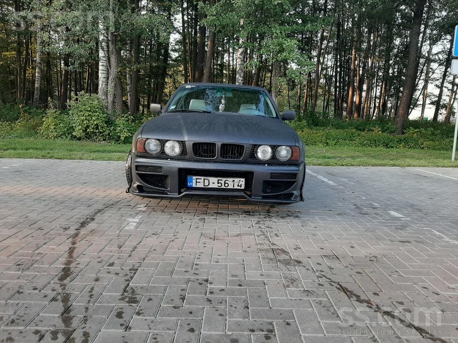 bmw-520-32275329.800.jpg