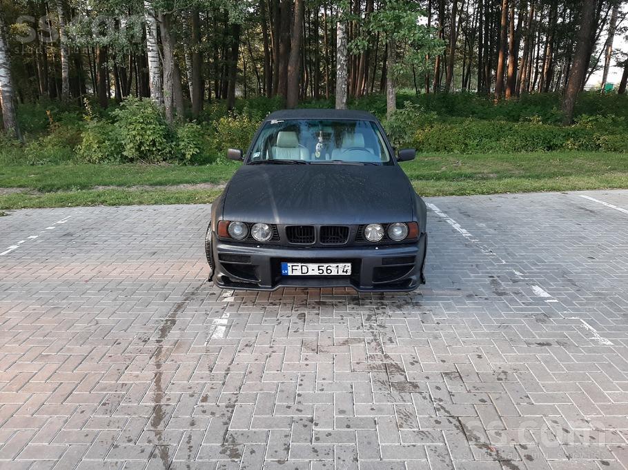 bmw-520-32275330.800.jpg