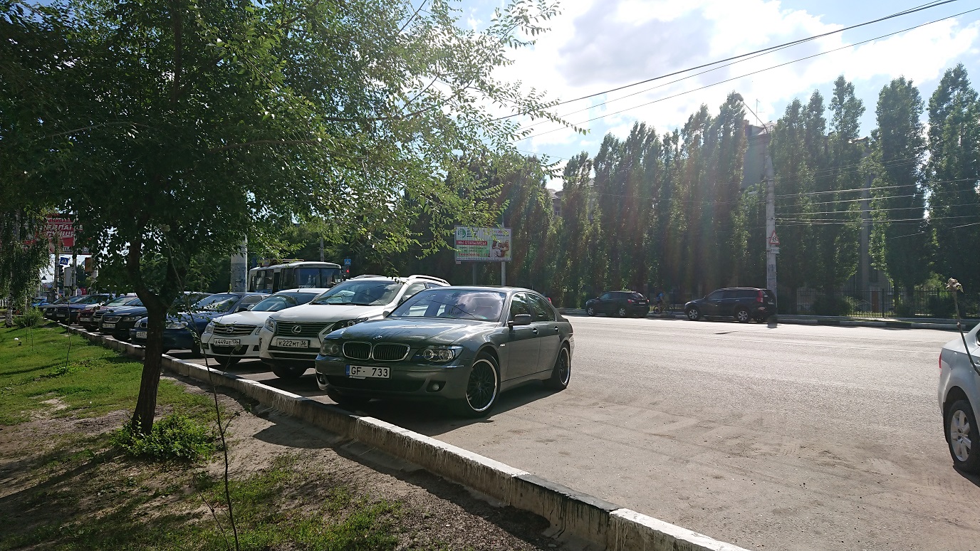 bmw 7.jpg