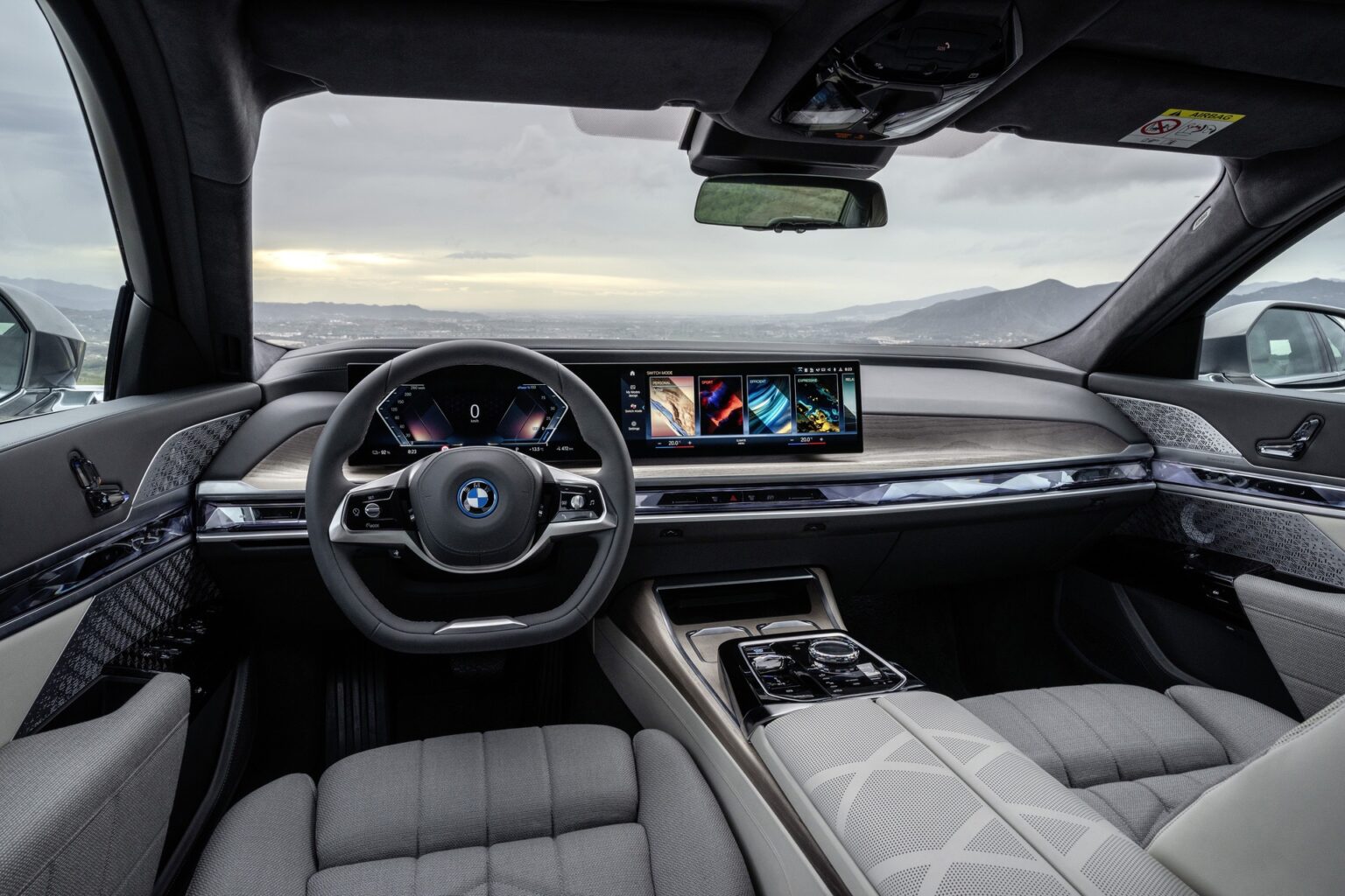 bmw-7-series-2023-interior-36-1536x1024.jpeg