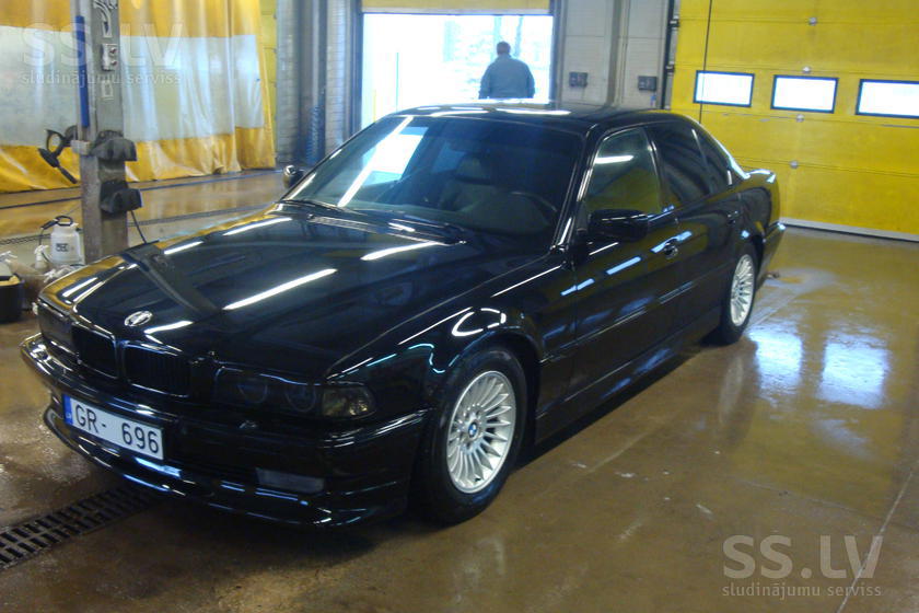 bmw-728-3_800.jpg