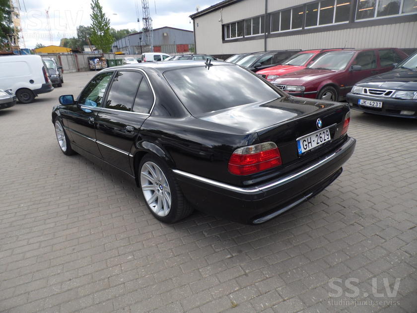 bmw-730-1-2.800.jpg