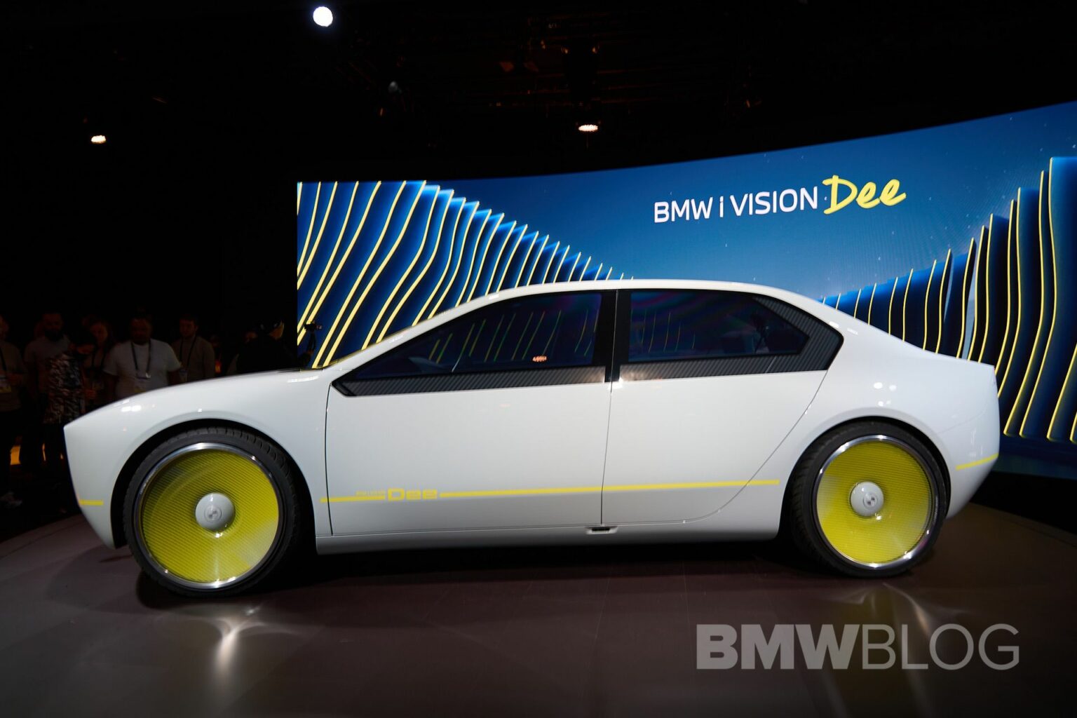 bmw-dee-concept-18-1536x1024.jpg