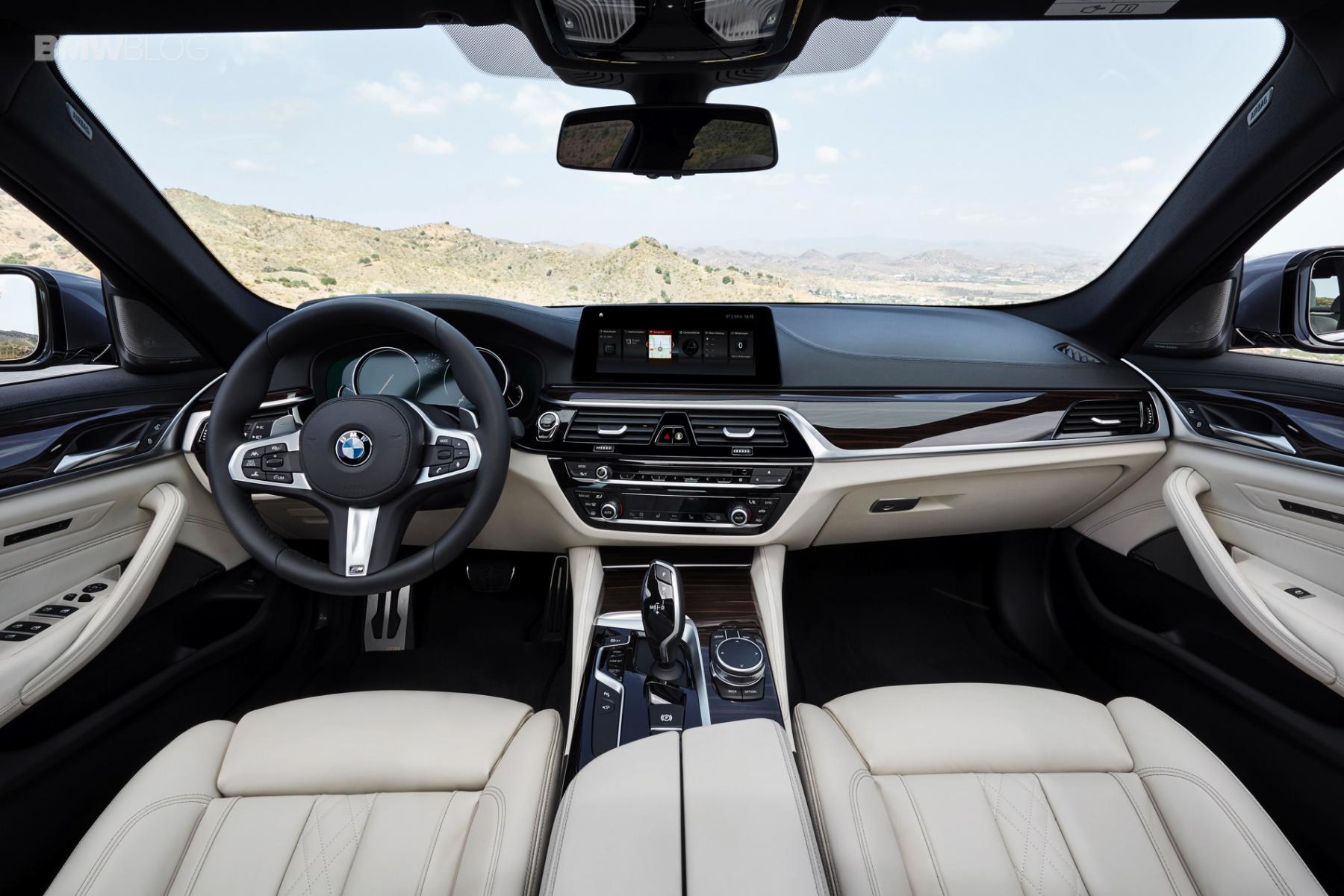 BMW-G30-5-Series-M-Sport-interior-26.jpg