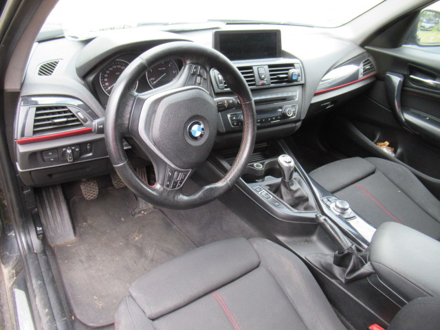 bmw118-3.jpg