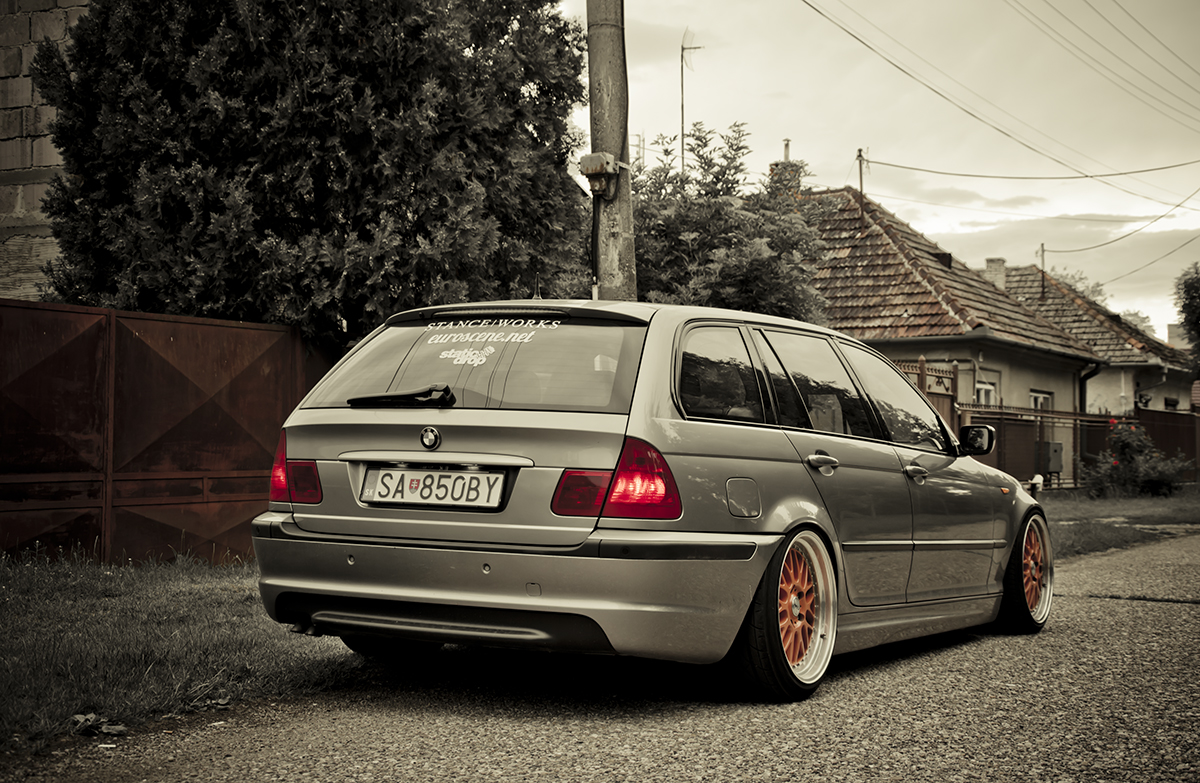 bmw121.jpg