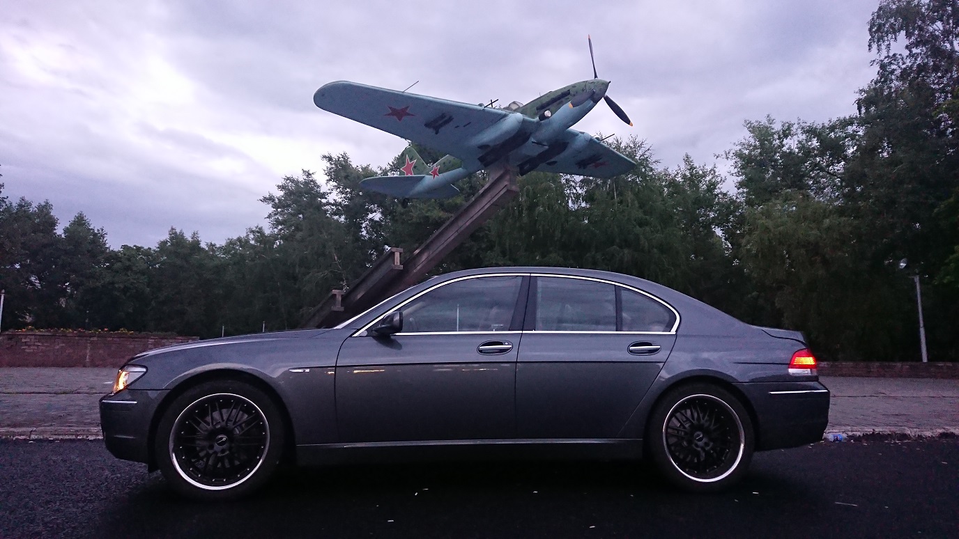 bmw2.jpg