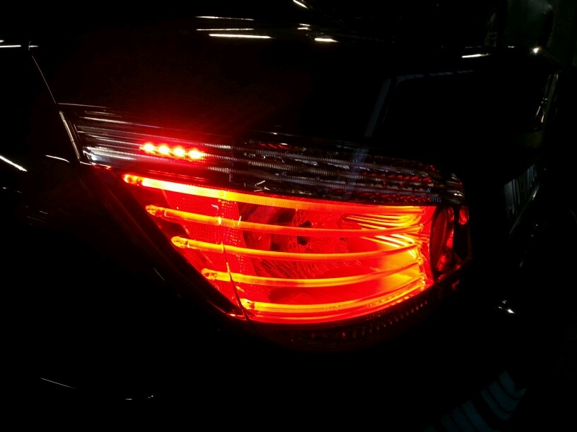 bmw7.jpg