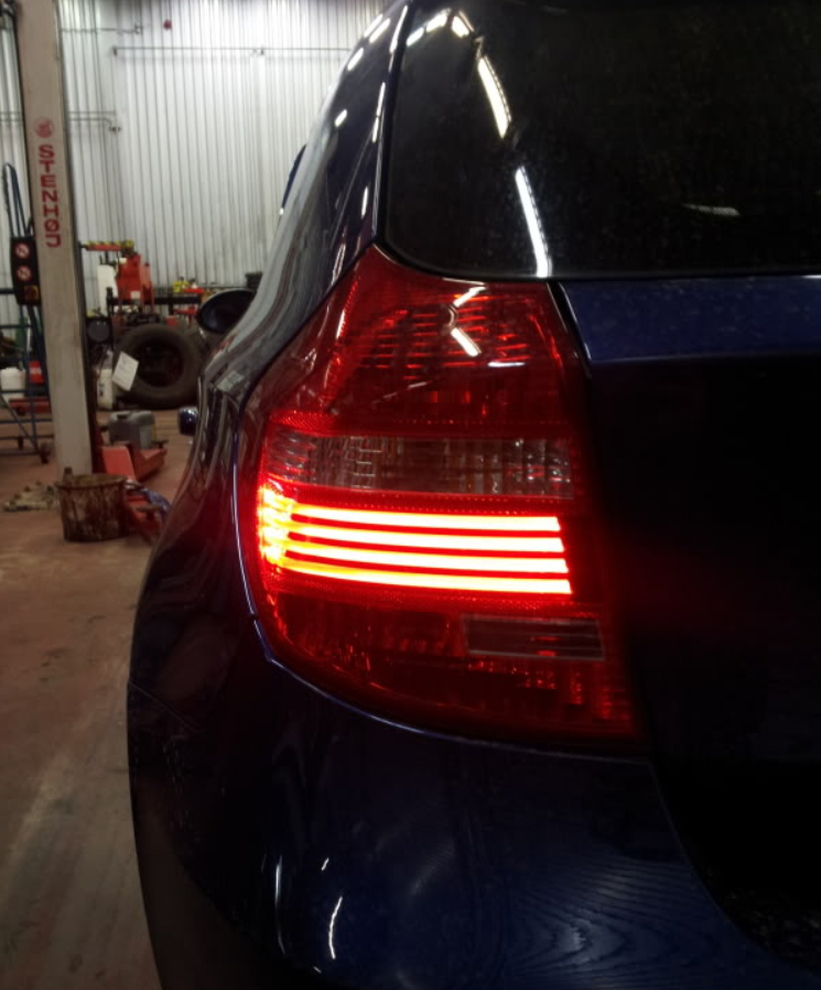 BMW_E87_E81_LED.jpg