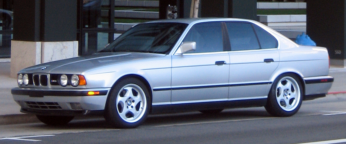 BMW_M5_E34_front.jpg