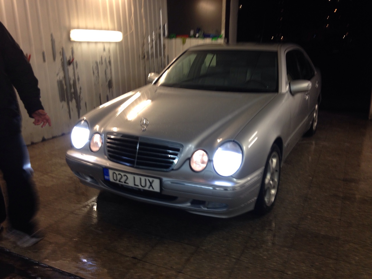 ff90a4afe47e467cbaf91efcc57ac63b82b374d596bce5e2c118c29090d0b724.jpg