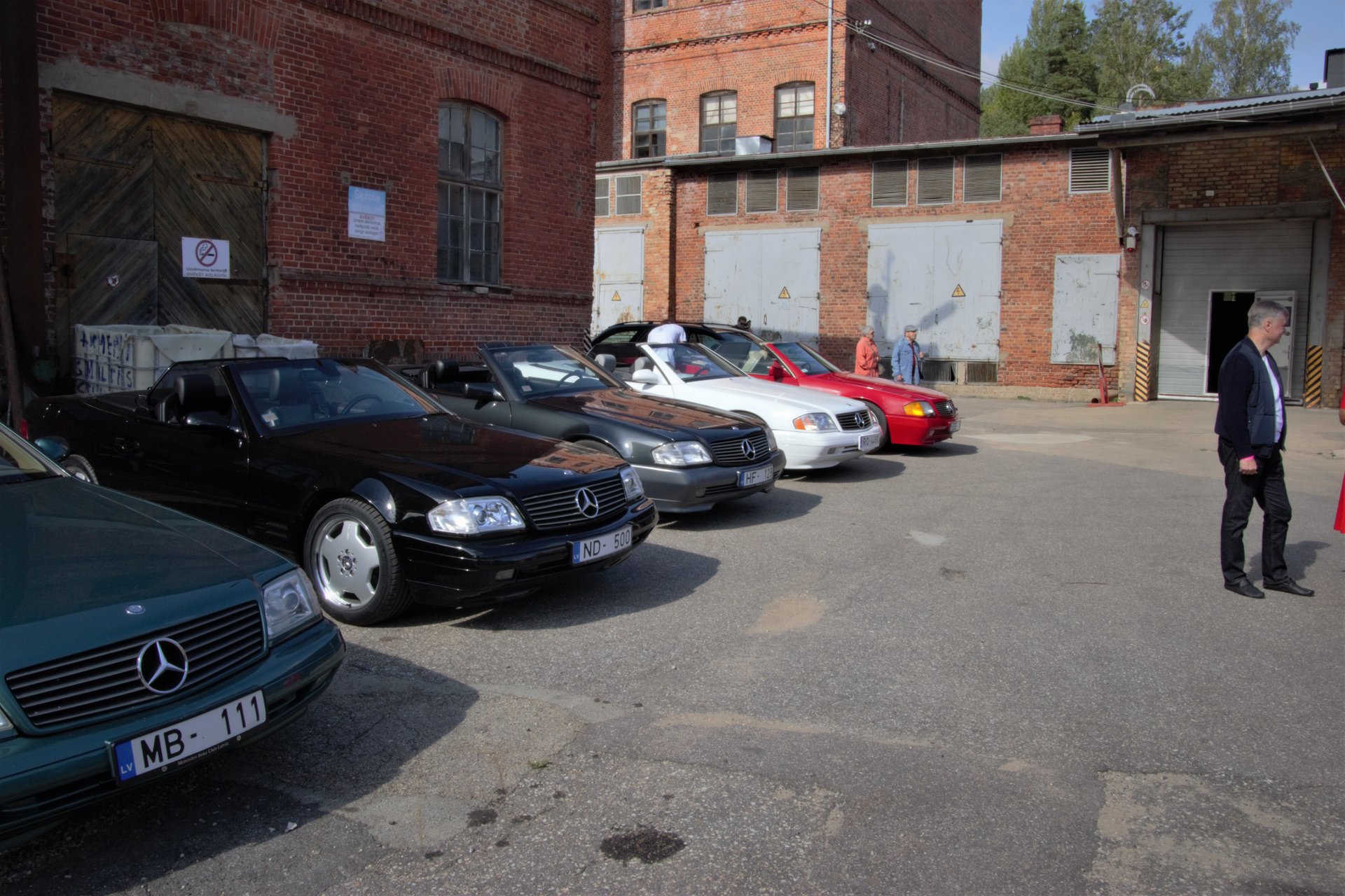 IMG_9585 (2).jpg