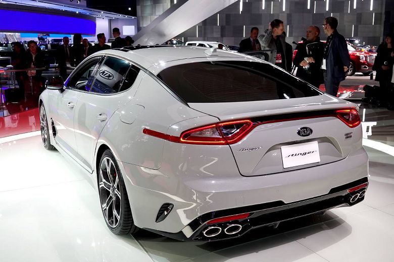 kia-stinger-2018-4.jpg
