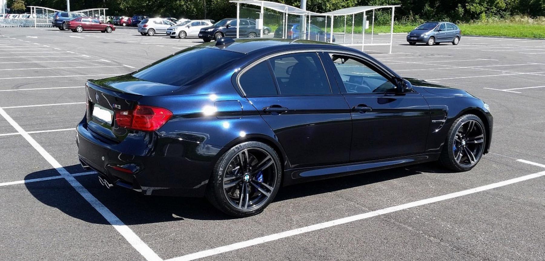 Bmw m look. Azurite Black BMW m3. BMW 3 f10. BMW f30 черная м. BMW m3 f80 Black.