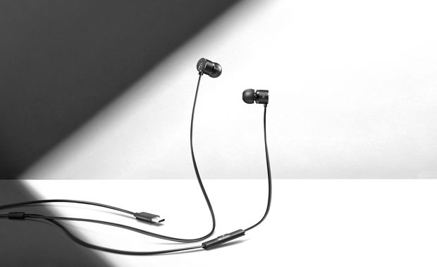 oneplus-type-c-earphones-2-better-contrast.jpg