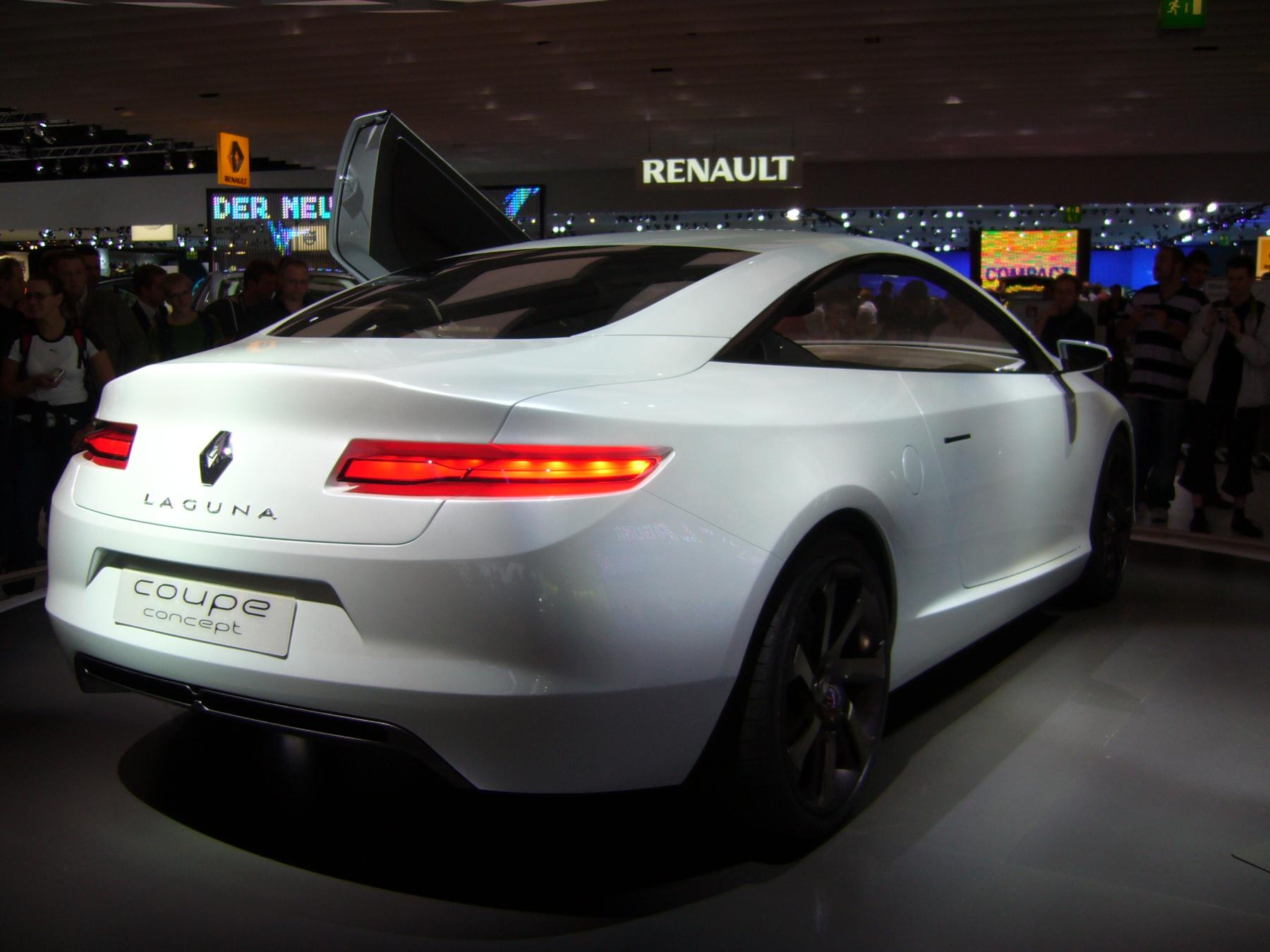 Renault_Laguna_coupe_concept_Rear.jpg