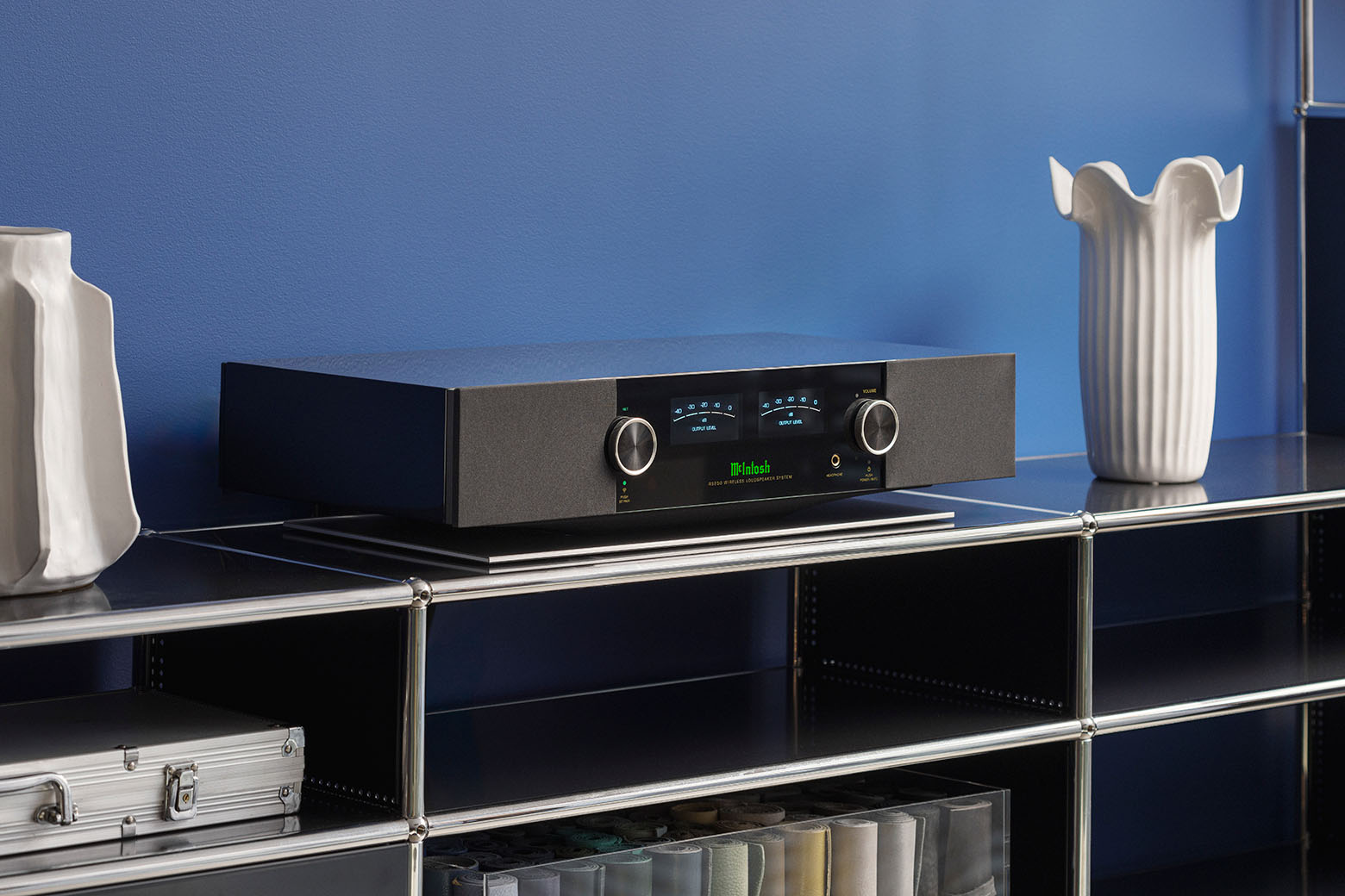 rs250-lifestyle-shelf2.jpg