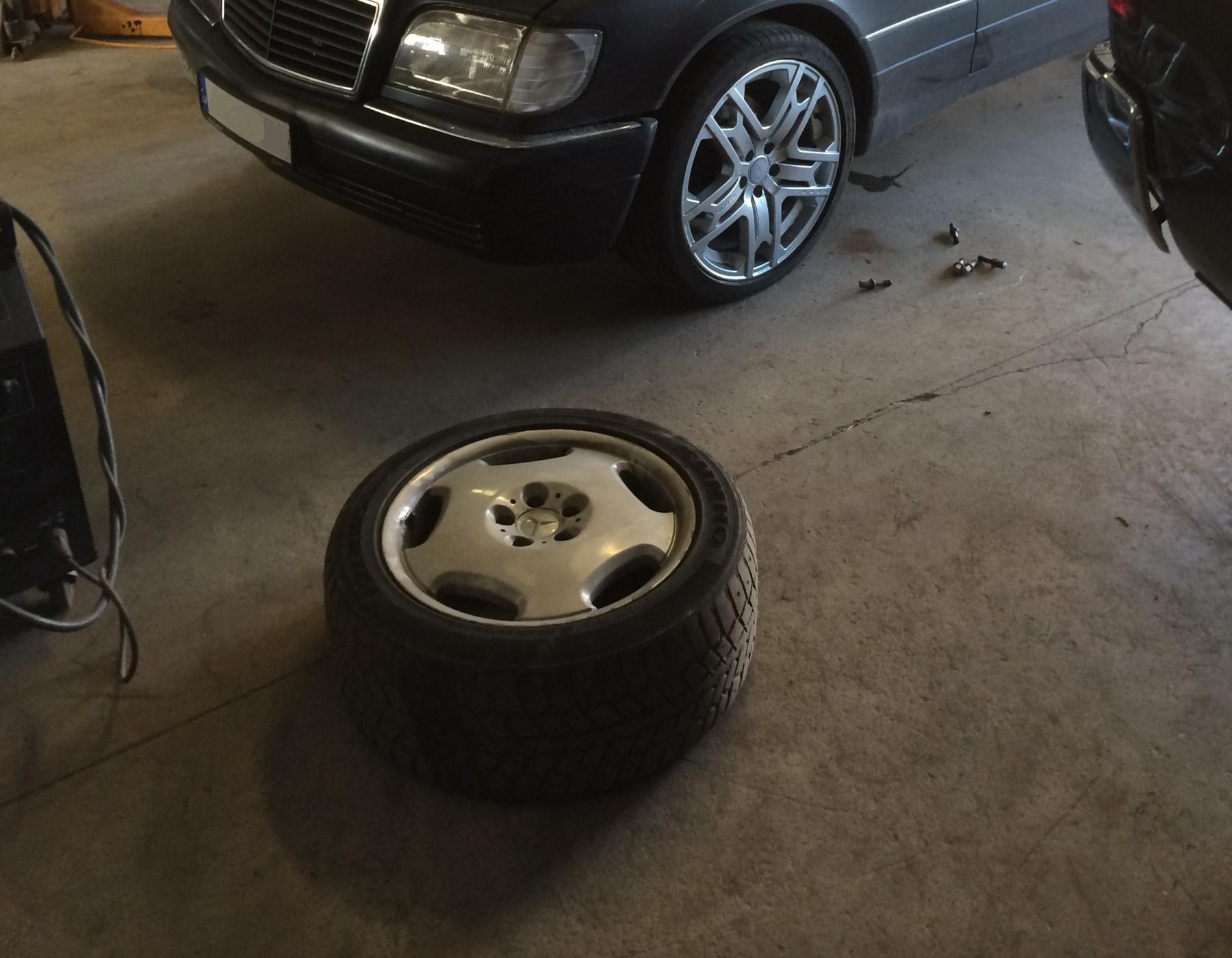 w140 wheels.jpg