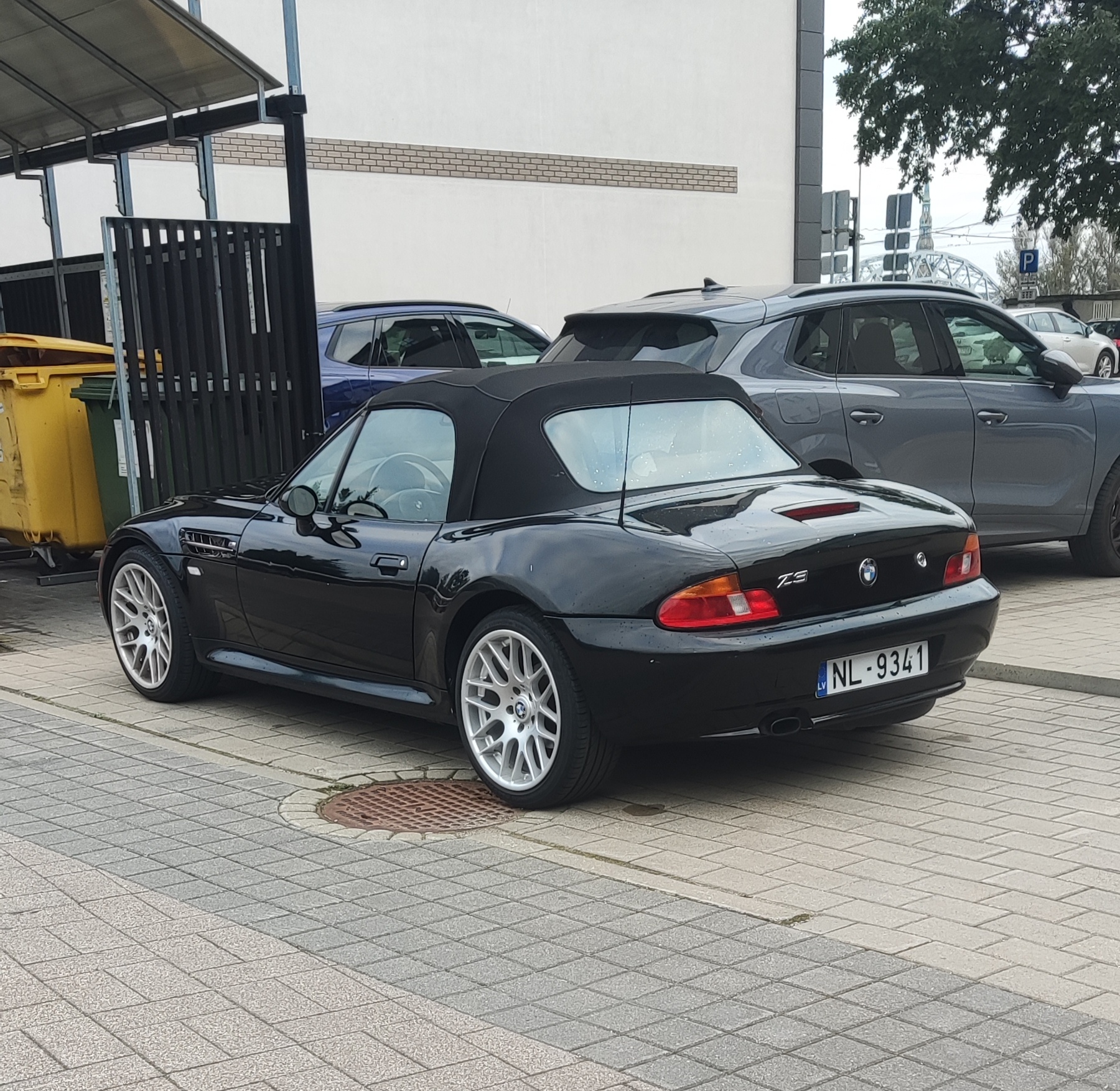 Z3_Roof.jpg
