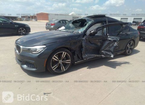 2017-BMW-7-Series-WBA7E2C34HG741303-2.jpg